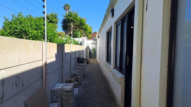 To Let commercial Property for Rent in Walmer Eastern Cape